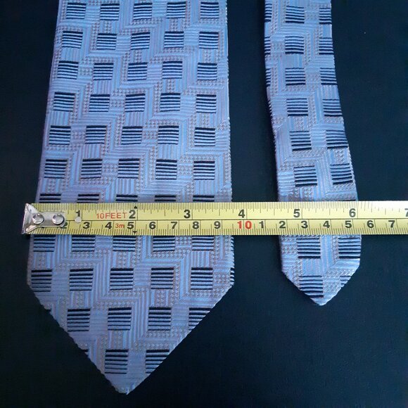 Sazzari Pastel Blue w/ Navy Line Squares Repeating Pattern 100% Silk Tie - Picture 11 of 11